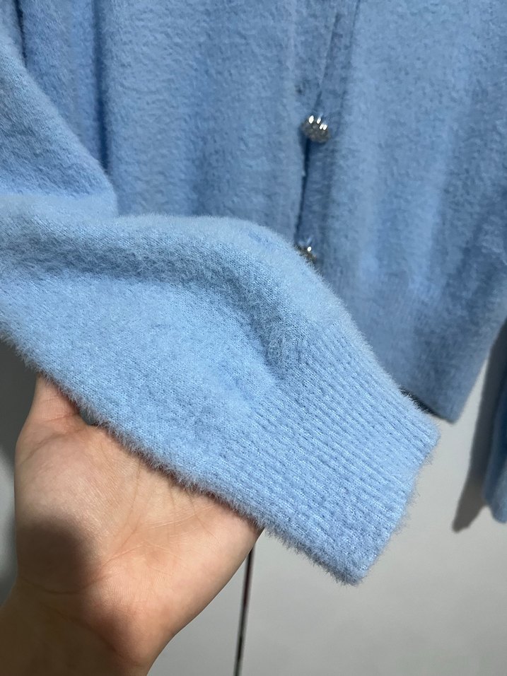 Mavi Düğmeli Kadın Hırka - Görsel 3