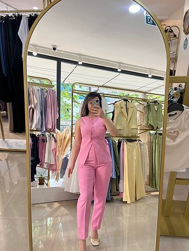 Quzu Pembe Yelekli Takım