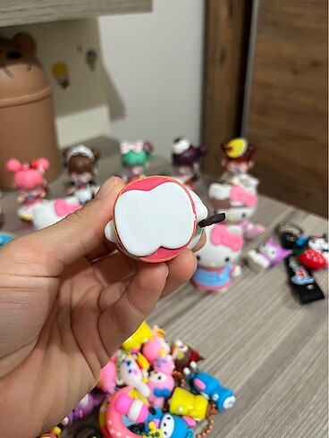  Beden Hello Kitty Figür