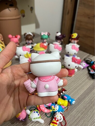  Hello Kitty Figür