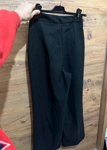 Kadın Siyah Midi Kumaş Pantolon - Görsel 4