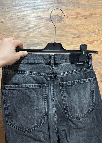 Gri Bol Kesim Midi Boy Kadın Jean - Görsel 5