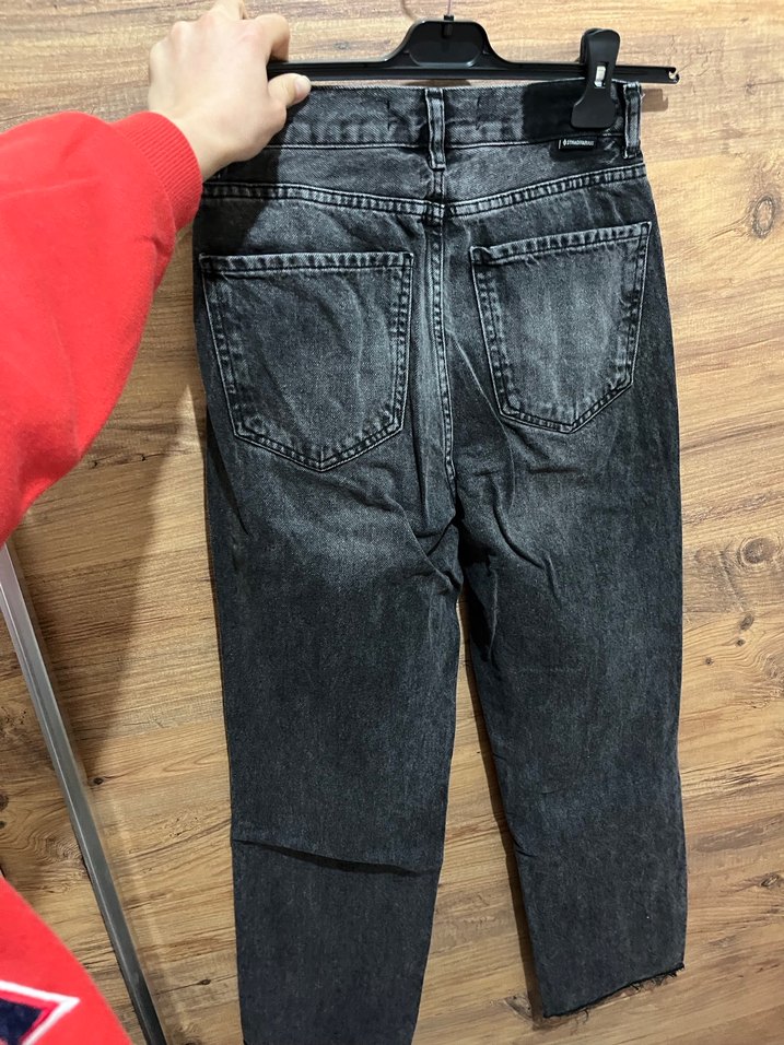 Gri Bol Kesim Midi Boy Kadın Jean - Görsel 4