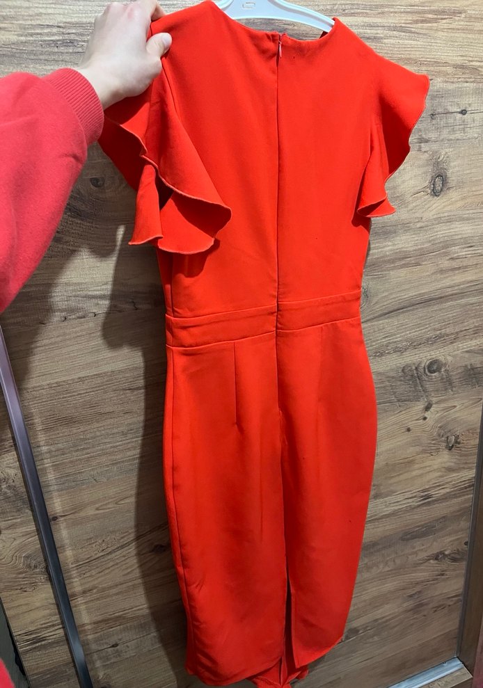 Kırmızı V Yakalı Fırfırlı Midi Elbise - Görsel 4