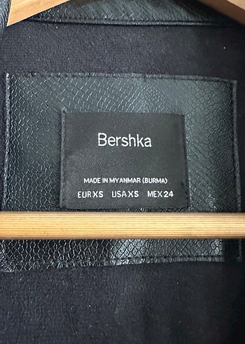 Kadın Siyah Kemerli Deri Ceket - Görsel 3