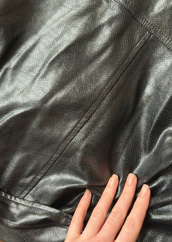 Kadın Siyah Kemerli Deri Ceket - Görsel 4