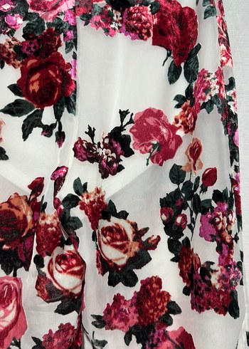 Çiçek Desenli Yarı Transparan Kadın Pantolon - Görsel 3