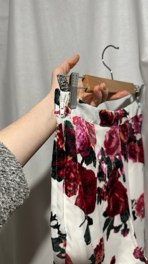 Çiçek Desenli Yarı Transparan Kadın Pantolon - Görsel 4