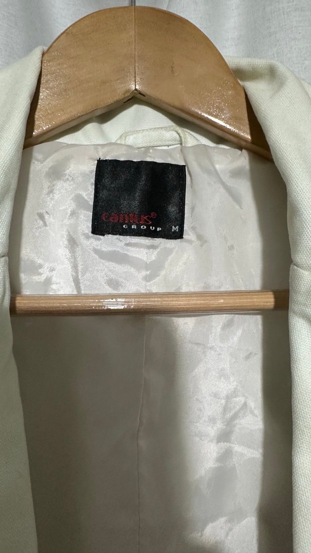 Düğmeli Beyaz Kadın Blazer Ceket - Görsel 3