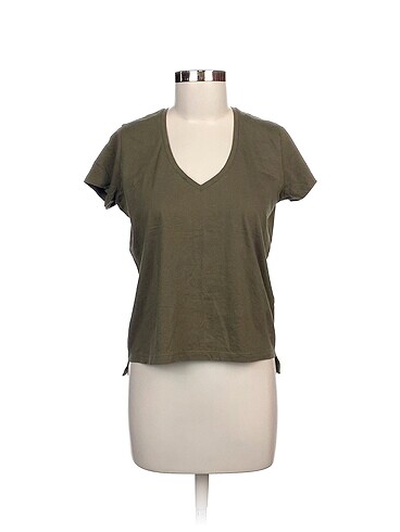 Zara T-shirt %70 İndirimli.