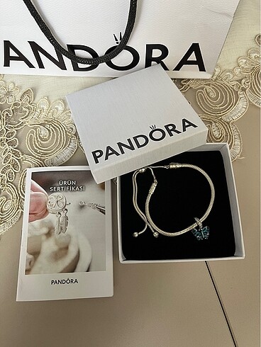 Beden Pandora bileklik ve charm