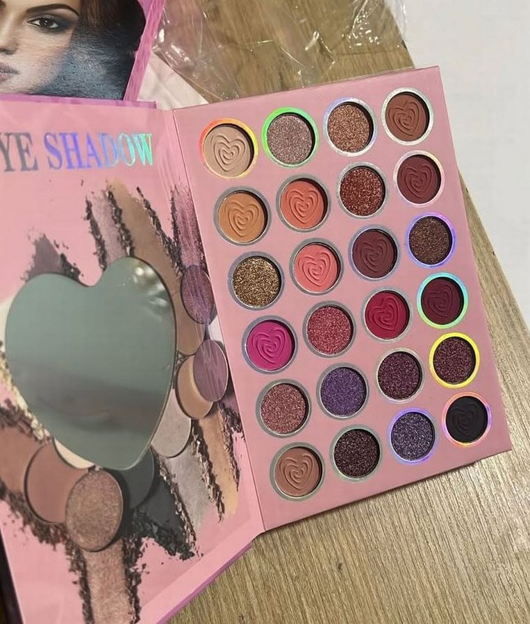 Mujgan Kontür, Allık ve Aydınlatıcı Far Paleti - Görsel 5