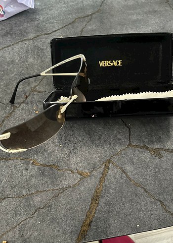 Versace Versace Vintage Kadın Gözlüğü z( orjinal gözlük ve kutusu)