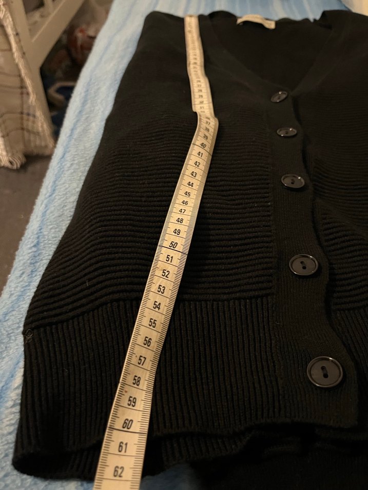 Siyah Düğmeli mudo Kadın Hırka - Görsel 4