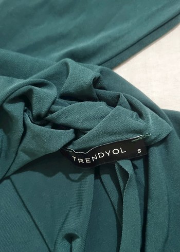 Koyu Yeşil Drapeli Kadın Bluz - Görsel 3