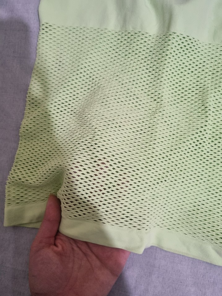 Yeşil Dantelli V Yaka İnce Askılı Atlet - Görsel 3