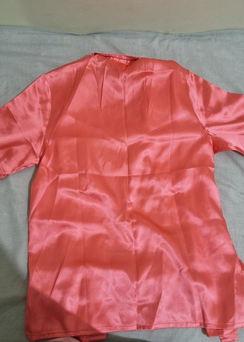 Pembe Saten Düğmeli Kısa Kollu Gömlek - Görsel 2