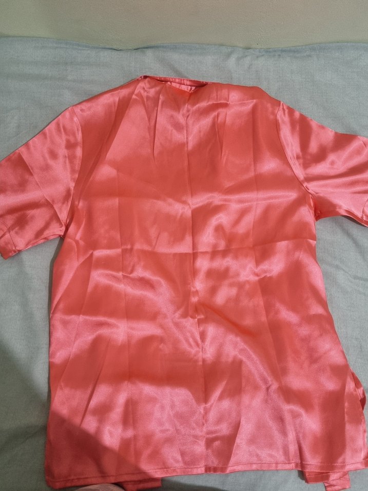 Pembe Saten Düğmeli Kısa Kollu Gömlek - Görsel 2