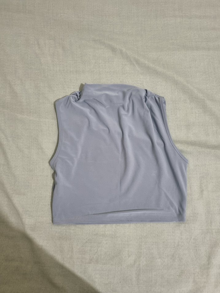 Gri Kolsuz Yüksek Yakalı Kadın Bluz - Görsel 2