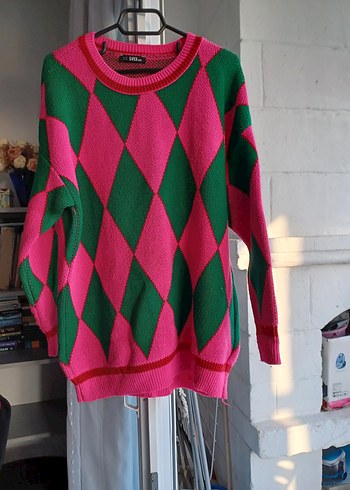 Pembe-Yeşil Desenli Örgü Kadın Kazak - Görsel 3