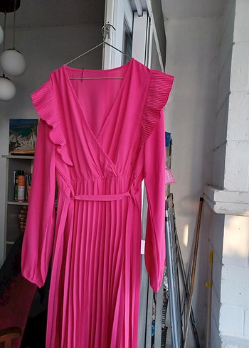 Pembe Piliseli Uzun Askılı Elbise - Görsel 2