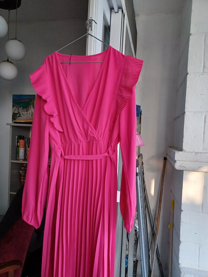 Pembe Piliseli Uzun Askılı Elbise - Görsel 2