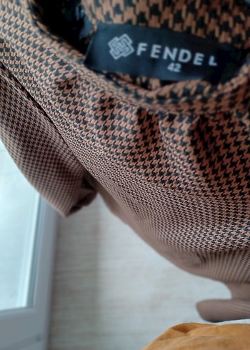 Düğmeli Kahverengi Keten Hamile Bluzu - Görsel 3