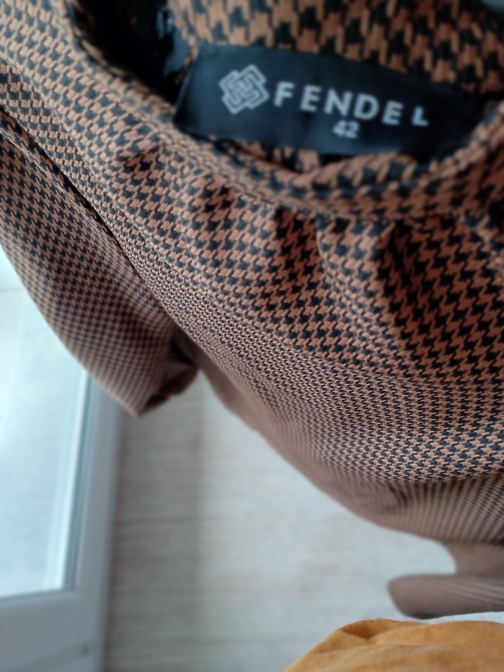 Düğmeli Kahverengi Keten Hamile Bluzu - Görsel 3