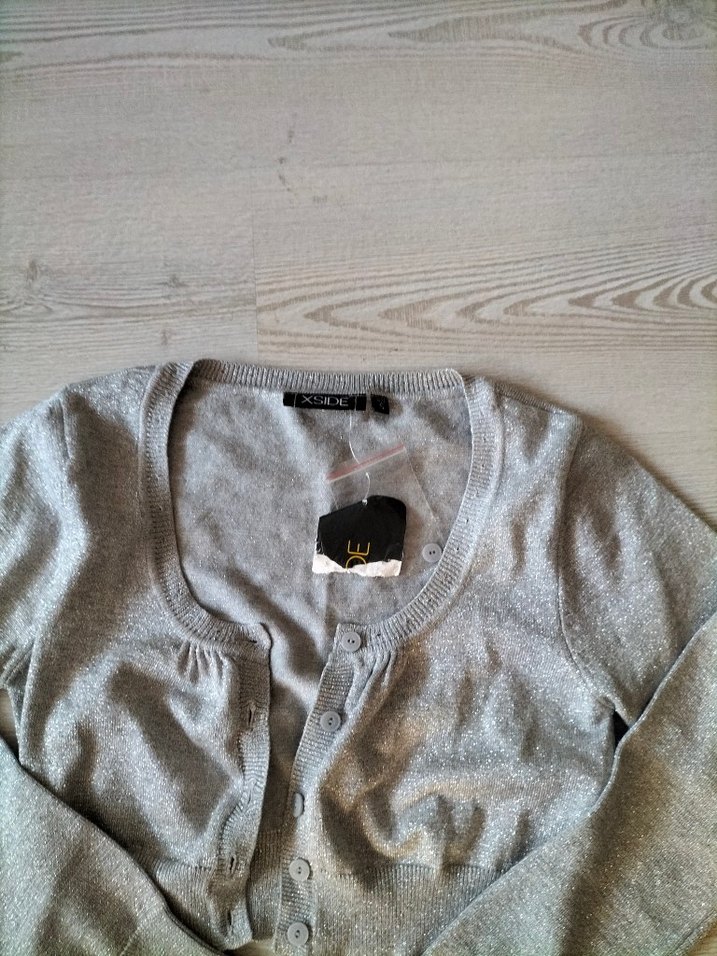 Gri Düğmeli Uzun Kollu Kadın Hırka - Görsel 2