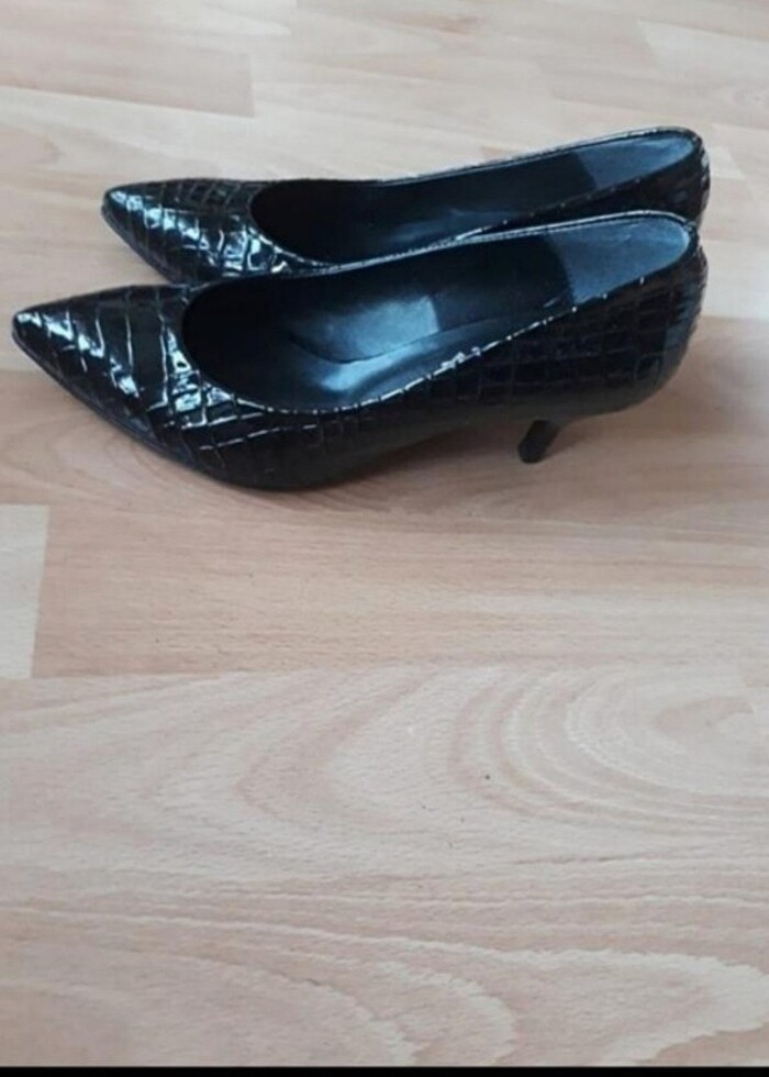 Ürün hiç kullanılmadı. Rugan çok şık ayakkabı  - Görsel 3