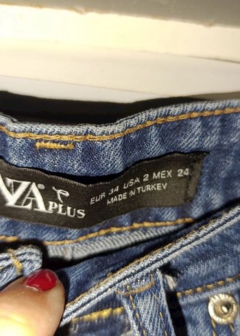 m Beden Yırtmaçlı Jean