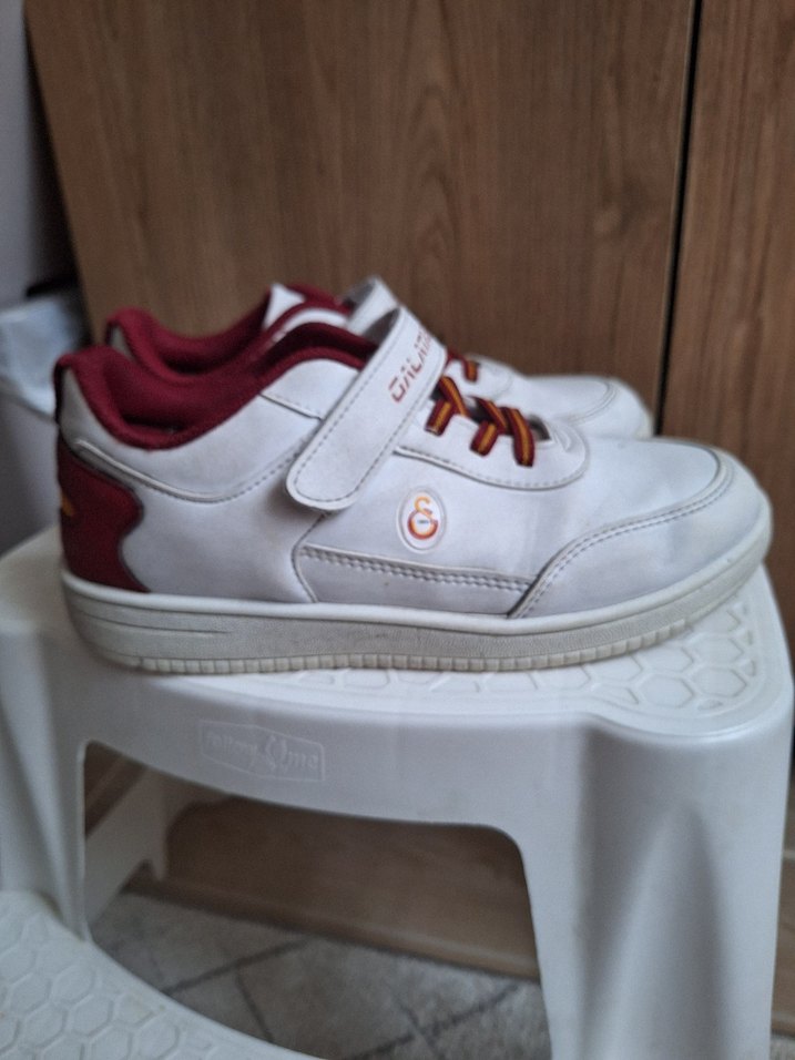 Galatasaray Baskılı Beyaz Erkek Çocuk Spor Ayakkabı - Görsel 5