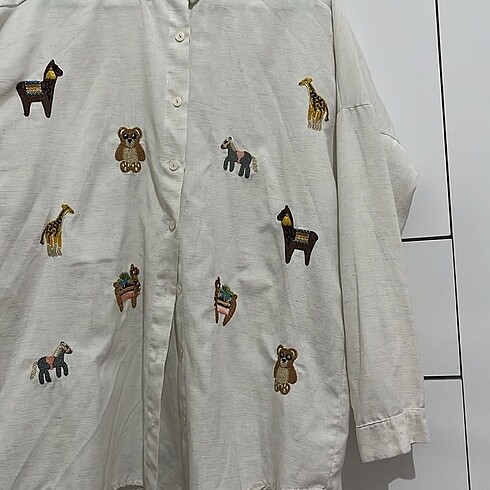 Koton Vintage Tarzı Nakışlı Gömlek ? 36/38 Beden Uyumlu