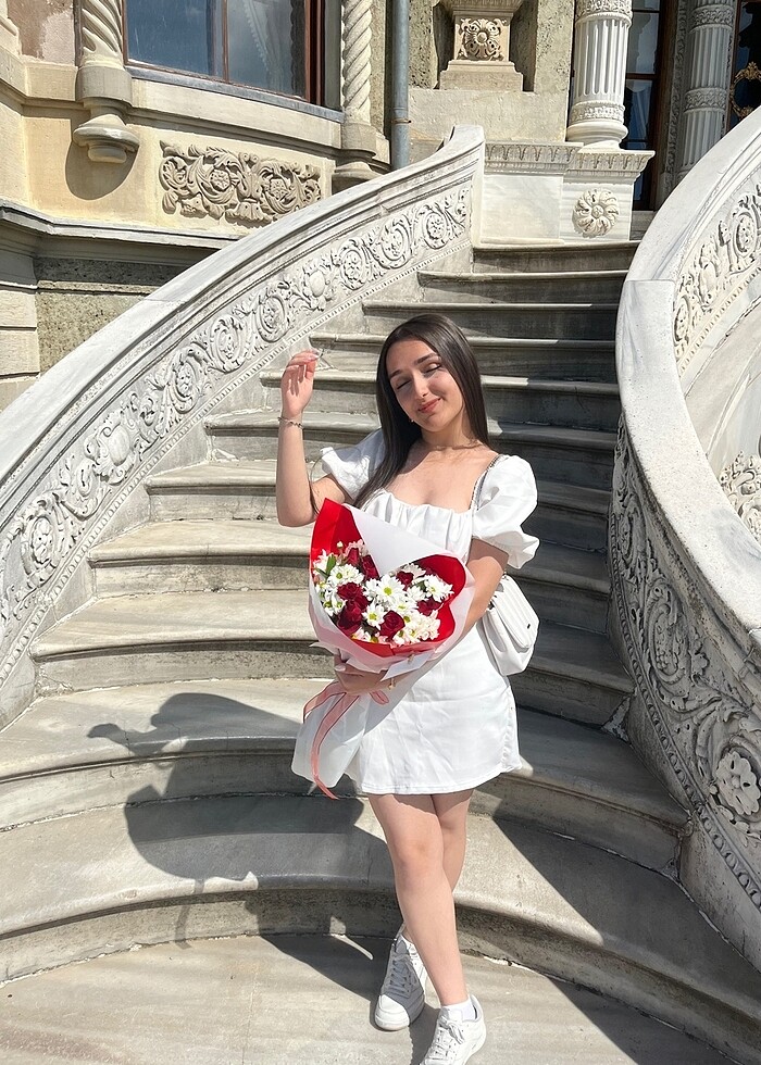 Beyaz Sırt Dekolteli Elbise - Görsel 3