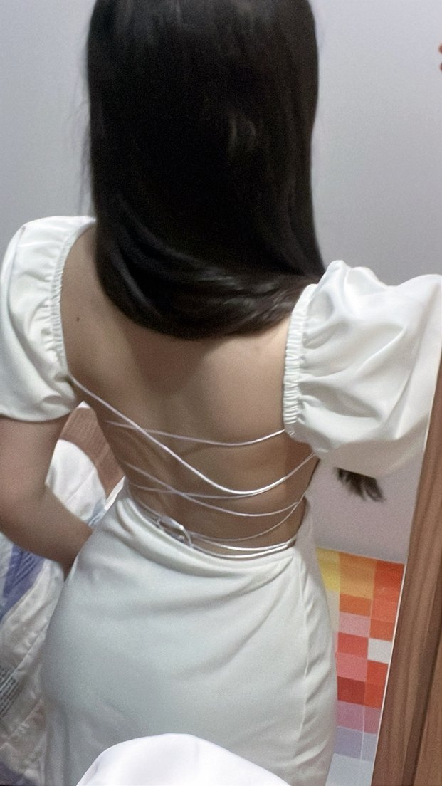 Beyaz Drapeli Mini Elbise Sırt Detaylı - Görsel 4