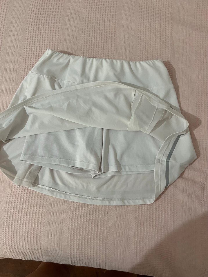 Beyaz Pliseli Mini Tenis Eteği - Görsel 3