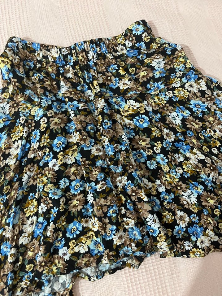 Çiçek Desenli Volanlı Mini Şortlu Etek - Görsel 4