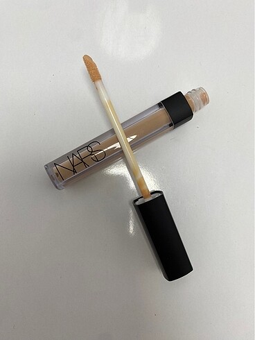 Nars Nars fırçalı kapatıcı
