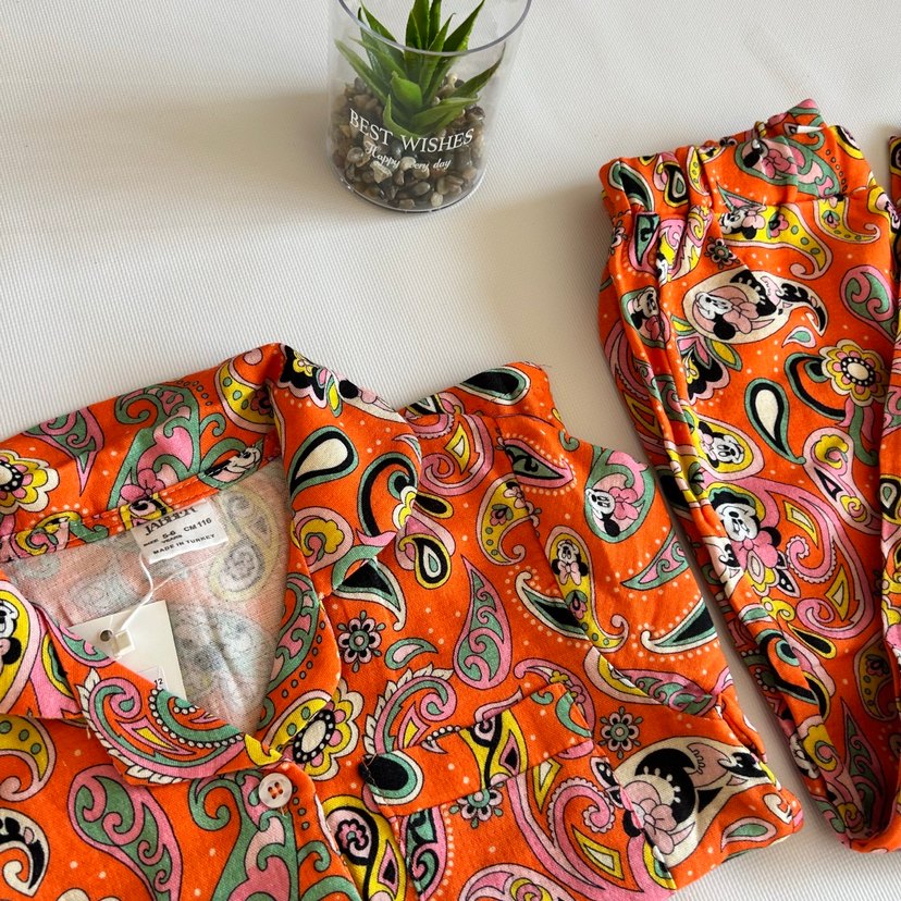 Renkli Retro Desenli Midi çocuk Pijama Takımı - Görsel 2