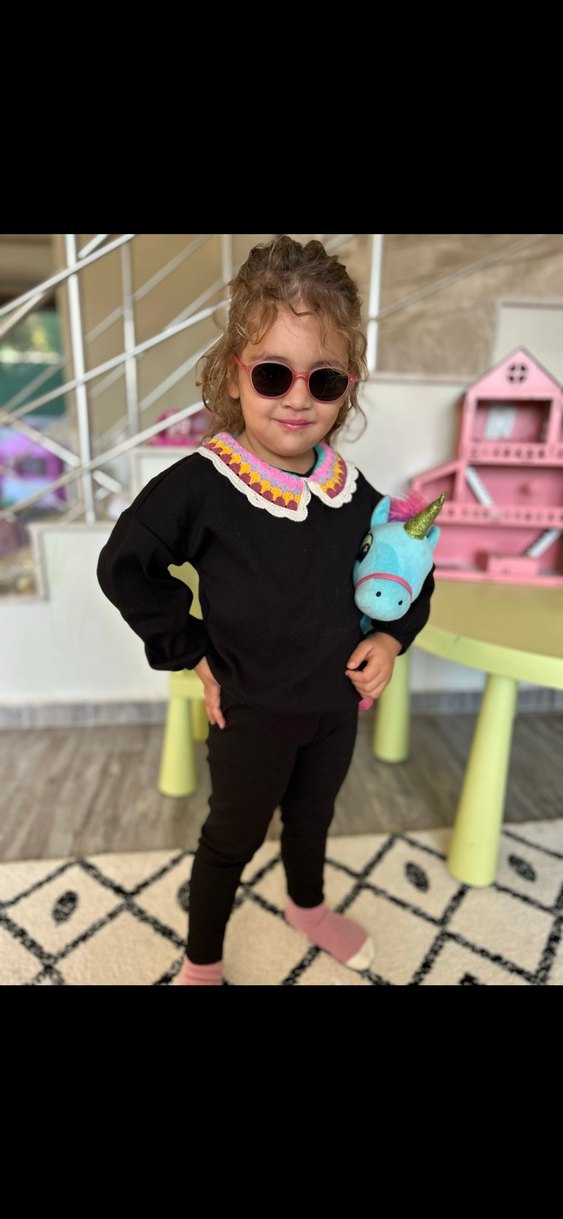 Nakışlı Çok Renkli Yaka Detaylı siyah kız takım - Görsel 2