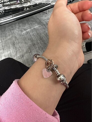 Beden pembe Renk Pandora Charm
