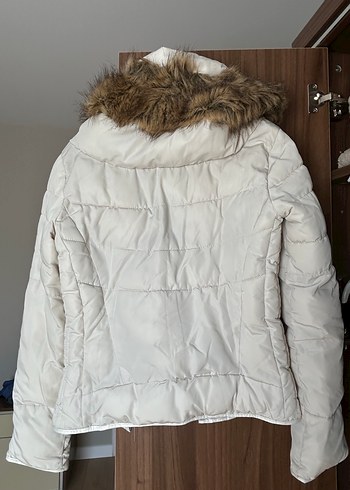 Kürk Detaylı Ekru Kadın Kışlık Mont - Görsel 2