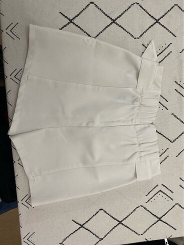Bershka Beyaz şort etek