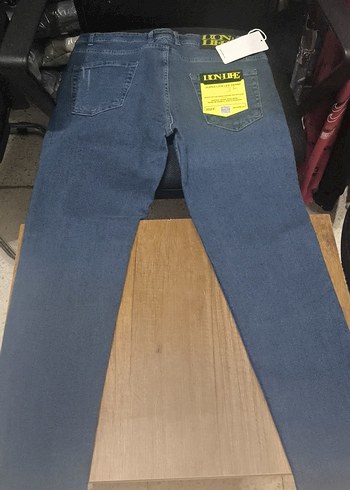 Gri Renkli Kadın Denim Jean - Görsel 3