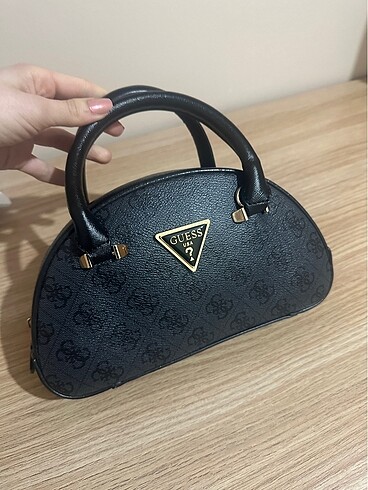 Guess çanta