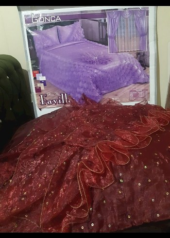 Bordo Nakışlı Parlak Yatak Örtüsü - Görsel 2