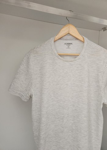 Erkek Gri Minimalist Kısa Kollu Tişört