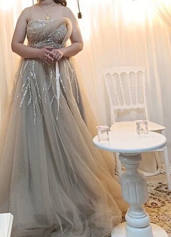 Nişan elbisesi 