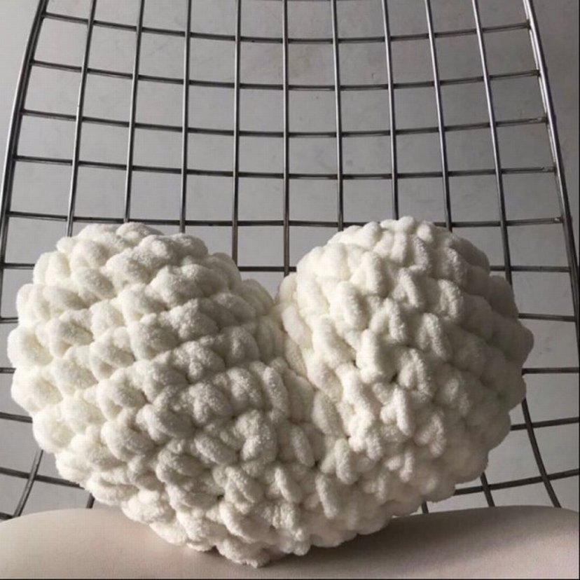 Beyaz Kapli yastık - Görsel 2