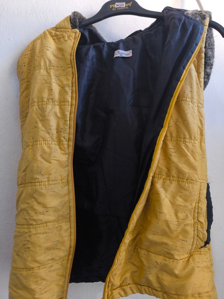 Kürk Detaylı Kapüşonlu Kadın Sarı Yelek - Görsel 2